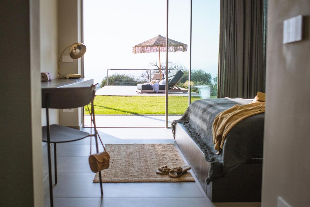 Residenza Cavaion Villa Calmasino ภายนอก รูปภาพ