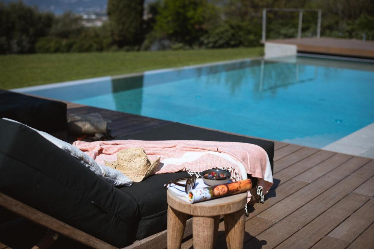 Residenza Cavaion Villa Calmasino ภายนอก รูปภาพ