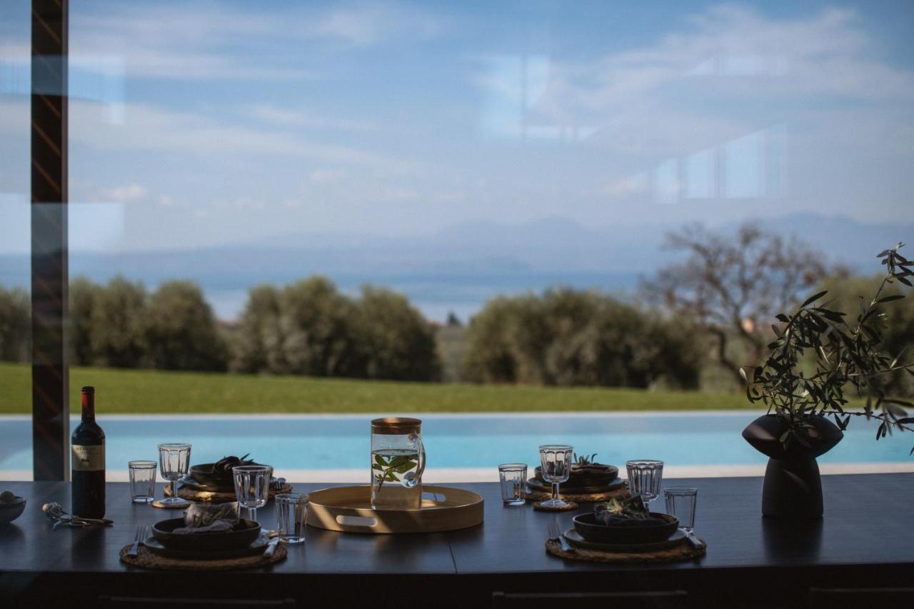 Residenza Cavaion Villa Calmasino ภายนอก รูปภาพ